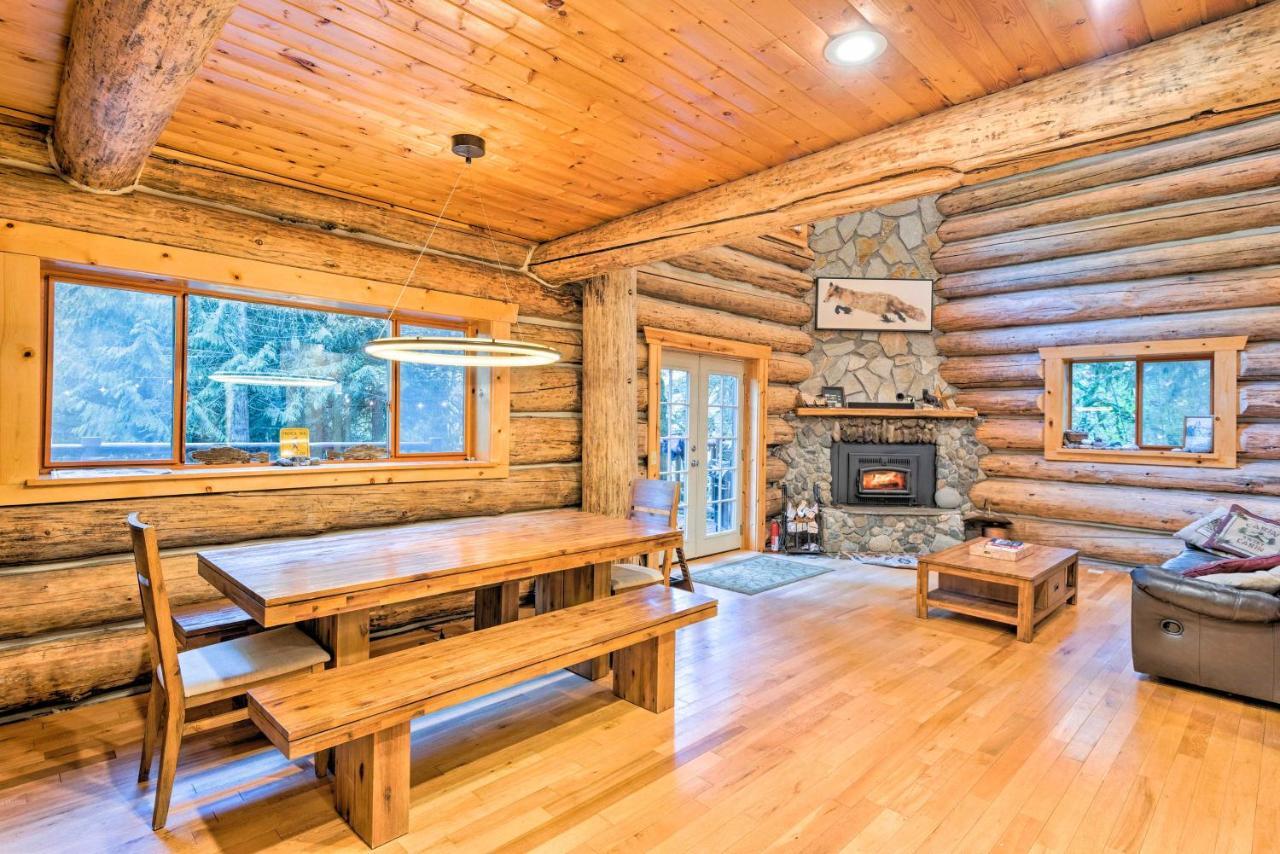 Riverfront Gold Bar Log Cabin Near Stevens Pass! 外观 照片